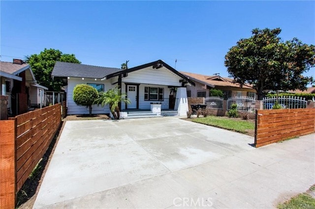 Photo - 1333 W 59th St House
