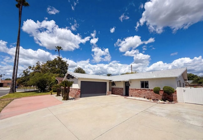 Building Photo - 14809 Dancer St