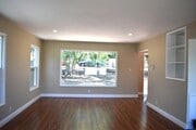 Photo - 203 Bayview Way House