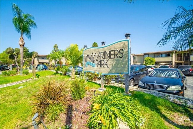 Building Photo - 832 Coriander Dr Unit D