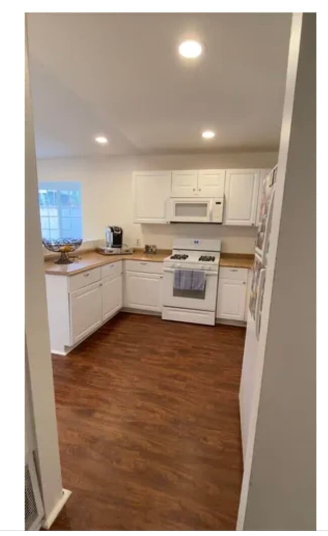 Building Photo - 75 Bishop St