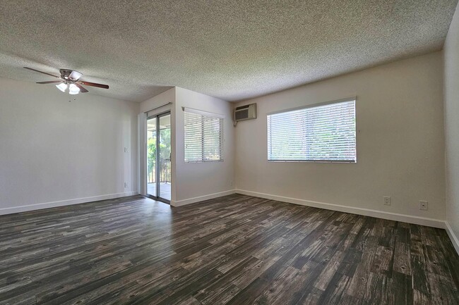 Photo - La Mesa Spring Gardens