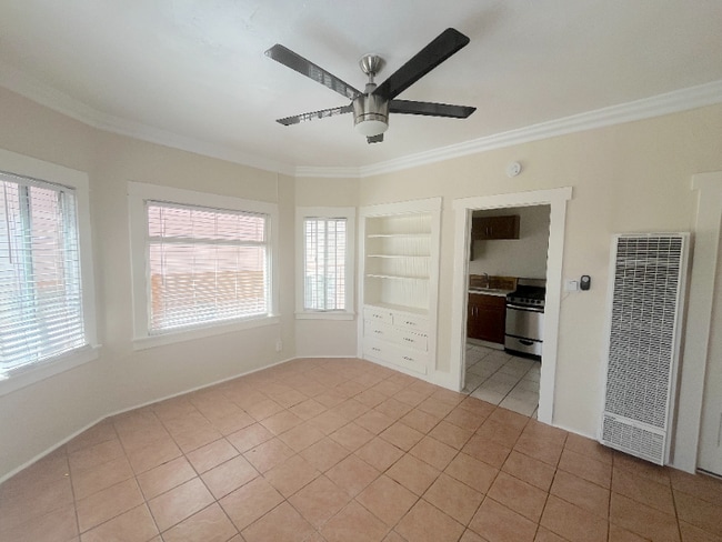 Photo - 744 Pine Ave Unit 11