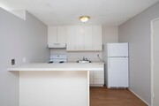 Photo - Charming Studio Coming Available in La Mes... Unit 09