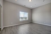 Photo - Harborview Apartments