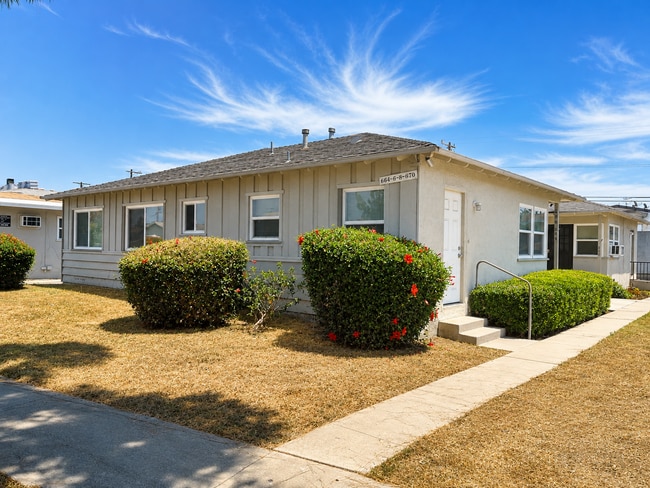 Building Photo - 664-670 S Eremland Dr Unit 664
