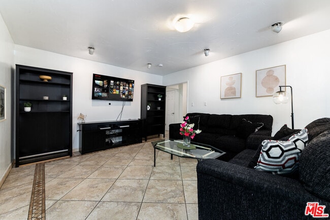 Photo - 2511 Butler Ave