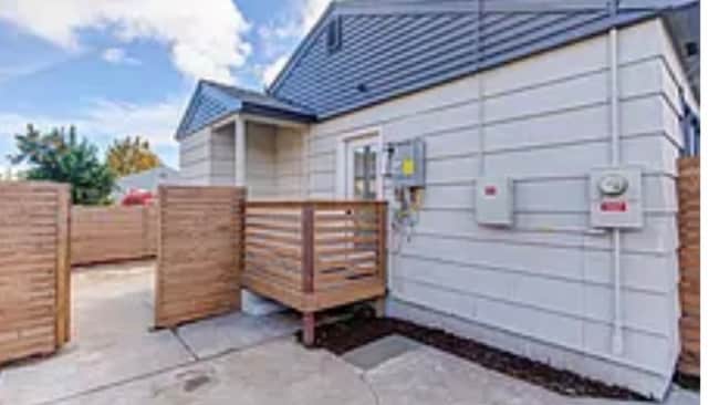 Photo - 4615 Noyes St