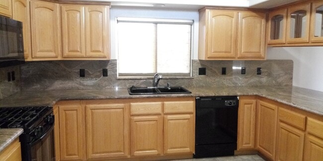 Photo - Beautiful 3 Bedroom Home