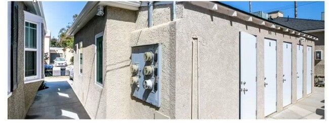 Photo - 1004 W Clark Ave