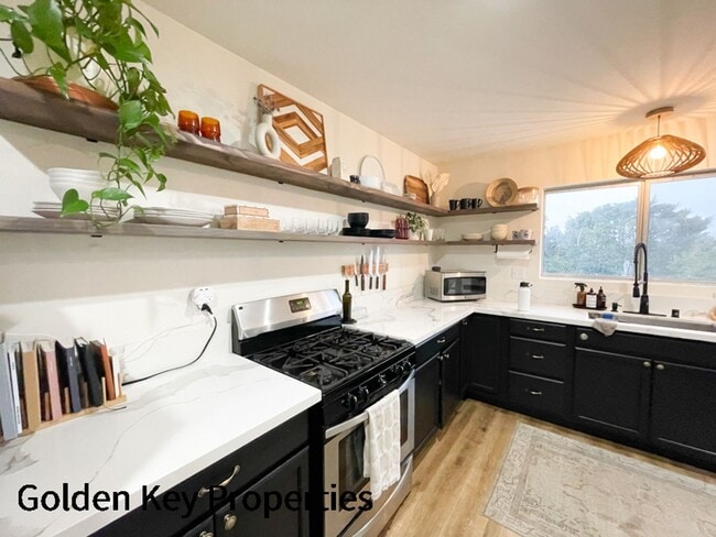 Photo - Stunning remodeled townhome in Quail Ridge in Oceanside!