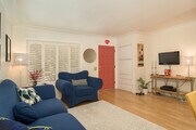 Photo - BEAUTIFUL 2 BEDROOM !!!!IN THE HEART OF LA... Unit 62
