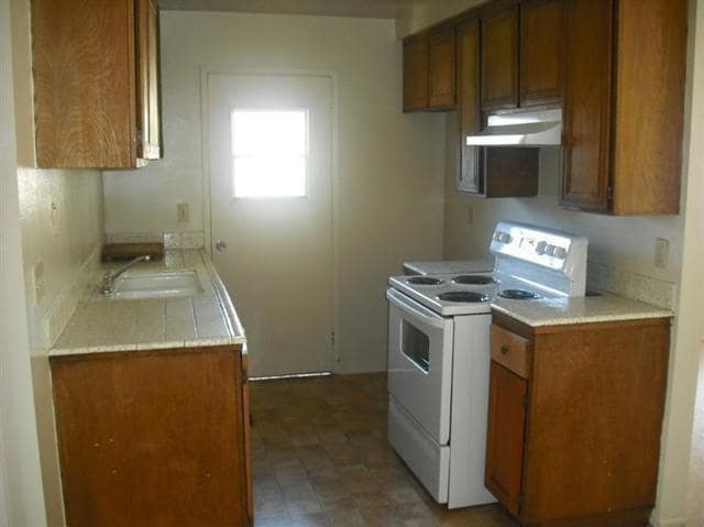 Photo - 2557 Yardarm Ave