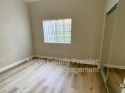 Photo - 2850 Englewood Way