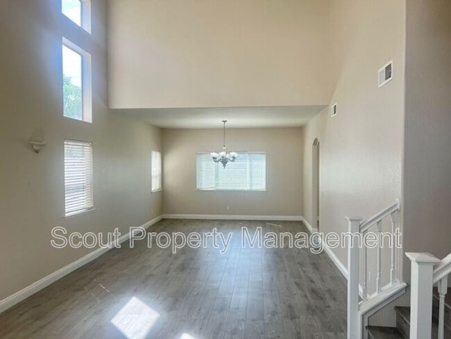 Photo - 33309 Morning View Dr