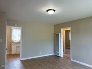Photo - 714 W 5th St