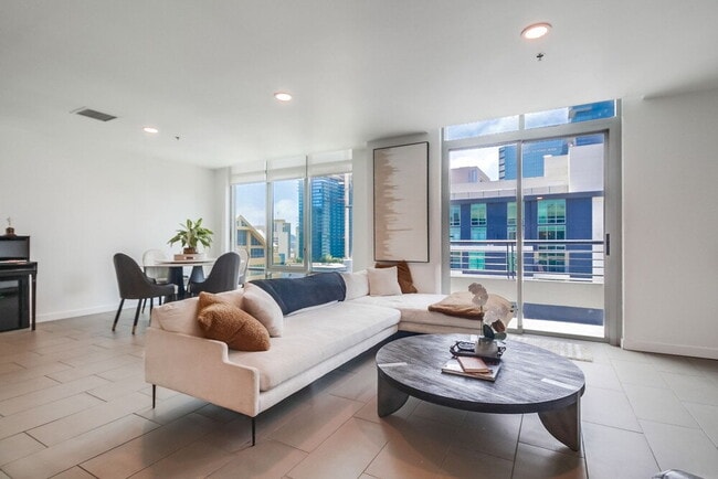 Penthouse Living in Charming Little Italy - Penthouse Living in Charming Little Italy Unit 1751