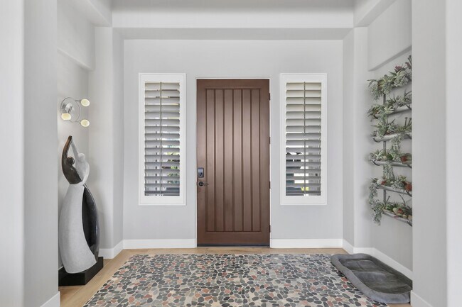 Photo - 81675-675 Thunder Gulch Way