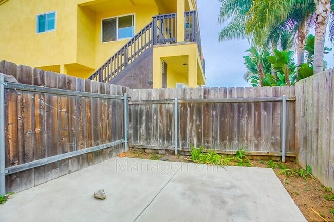 Photo - 1844 Dora Dr
