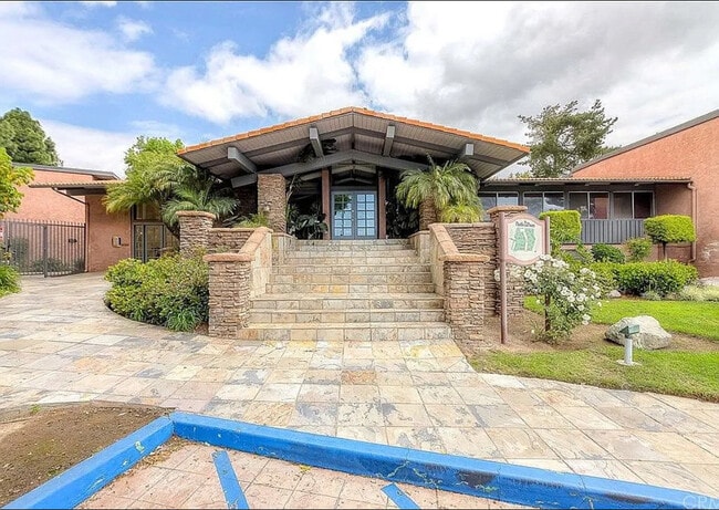 Photo - 23316 Marigold Ave