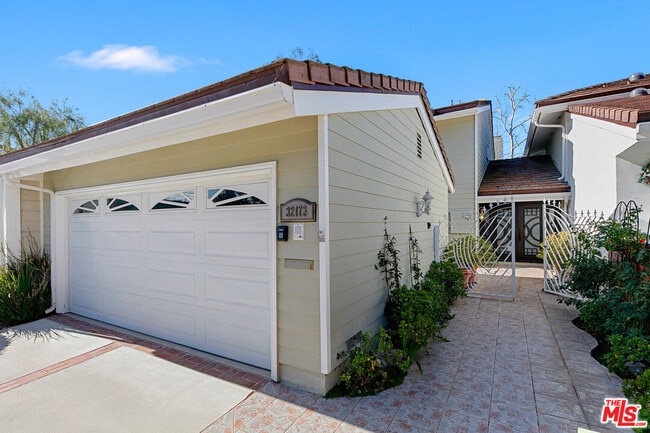 Photo - 32173 Sailview Ln