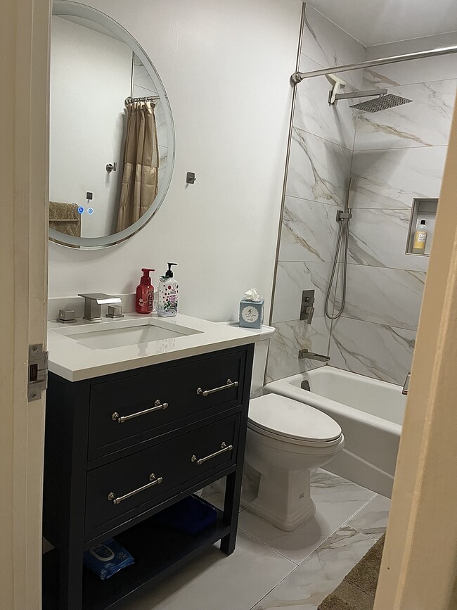 Photo - 5706 Fair Ave Unit 102