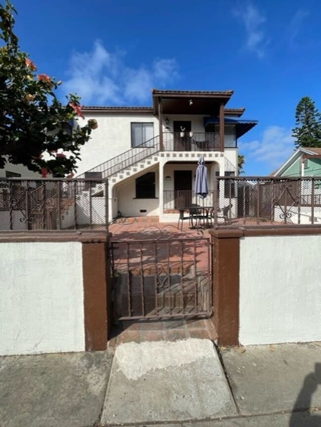 Charming 2-Bedroom Bungalow in the Heart o... - Charming 2-Bedroom Bungalow in the Heart o... Apartment Unit 2519