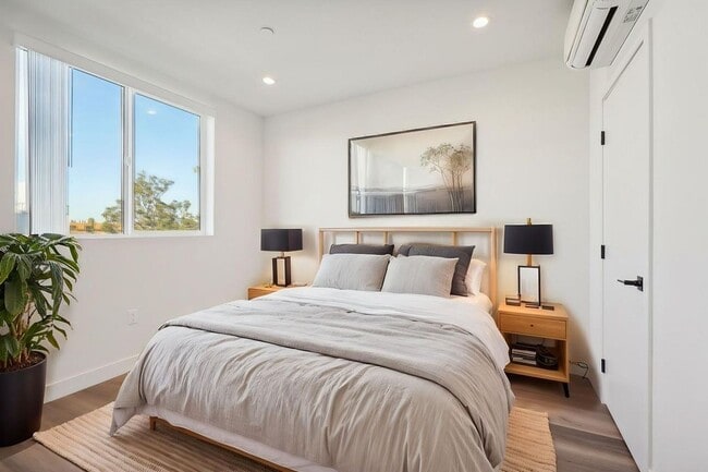 Photo - IM 21 Unit 302