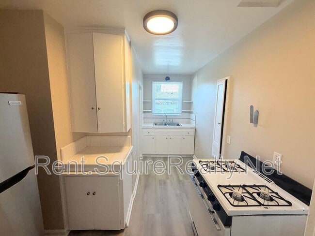 Photo - 901 N San Gabriel Ave Unit 2