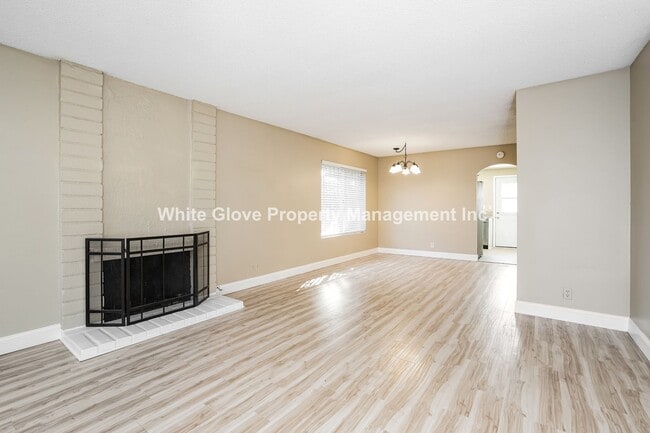 Photo - Beautifully Updated 2-Bedroom Condo with New Kitchen & Community Pool