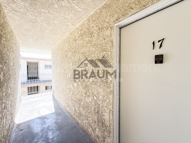 Photo - 4636 Laurel Canyon Blvd Unit 17