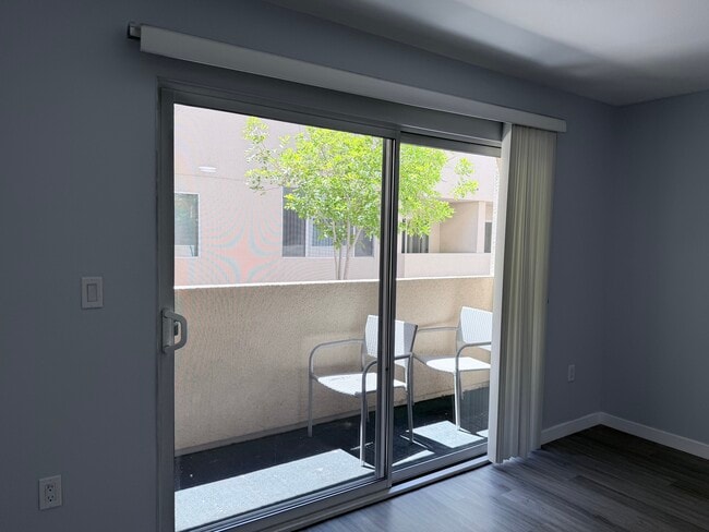 Photo - 4501 Cedros Ave Unit Sherman Oaks Condo