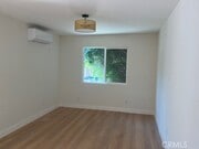 Photo - 419 S Heliotrope Ave House