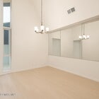 Photo - 31552 Agoura Rd