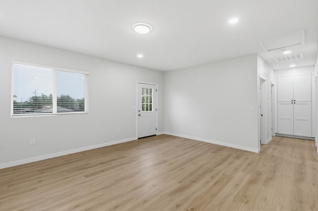 Photo - 8124 Melrose Ln