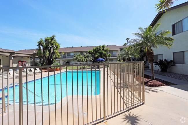 Photo - Sierra West Apartments