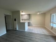 Photo - 207 S Lillie Ave Apartment Unit 2