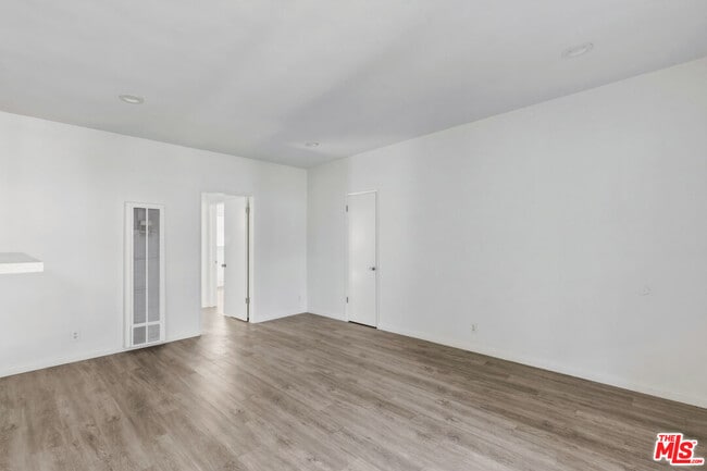 Photo - 11746 Goshen Ave Unit 6