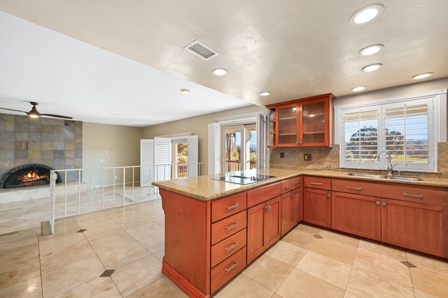 Photo - Gorgeous 3BD/3BA Home on a Golf-Course with Expansive Mountain Views! $5,000/mo