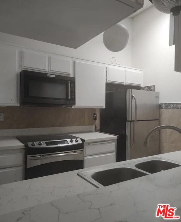 Photo - 18433 Hatteras St Unit 207