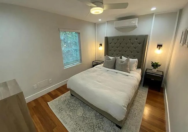 Building Photo - 420