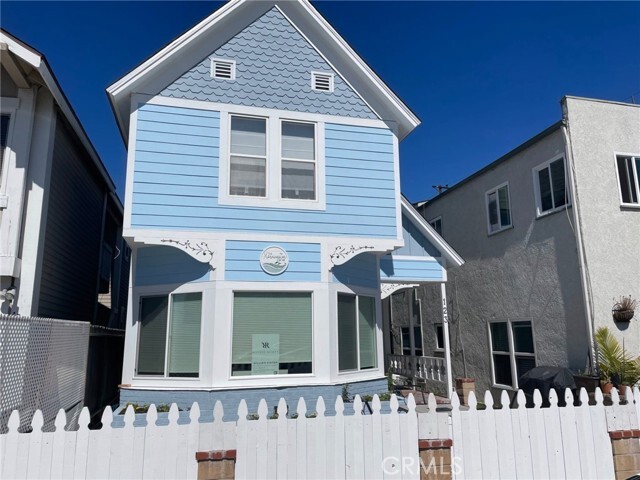 Photo - 123 28th St House