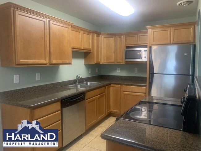 Photo - 4146 Hamilton St