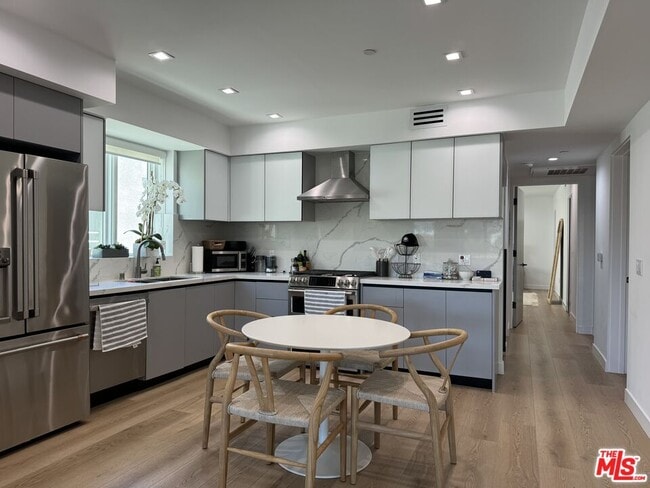 Photo - 9842 Vidor Dr Unit 402