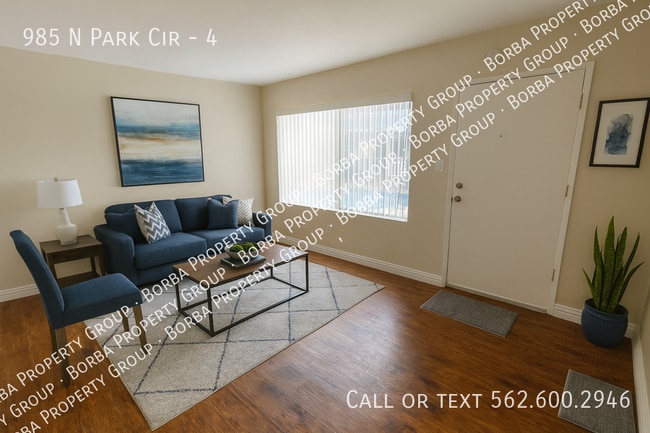 Photo - 985 N Pk Cir Unit 4