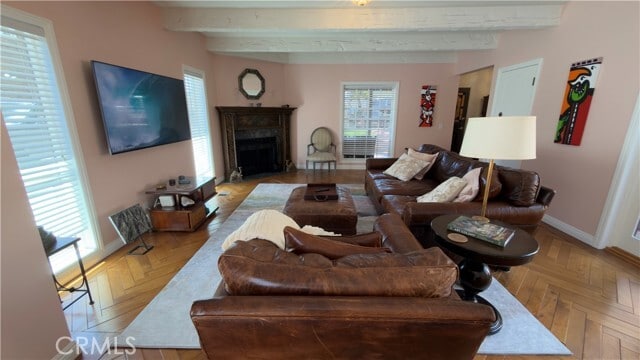 Photo - 327 Aster St