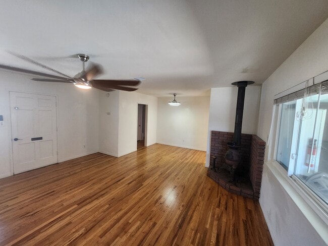 Photo - 2203 Ralene St