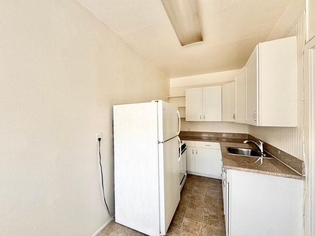 Building Photo - 439 N Van Ness Ave Unit 7A Rental