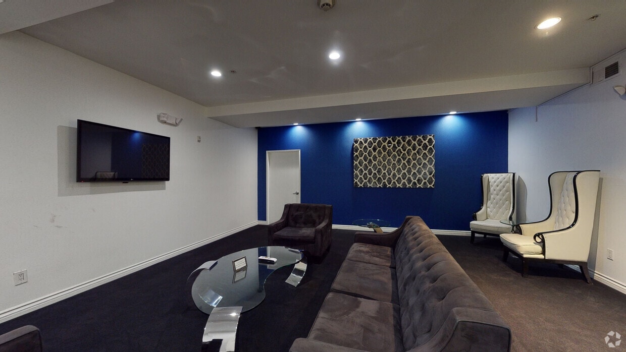 3D Tour - Hawthorne Regency Apartments