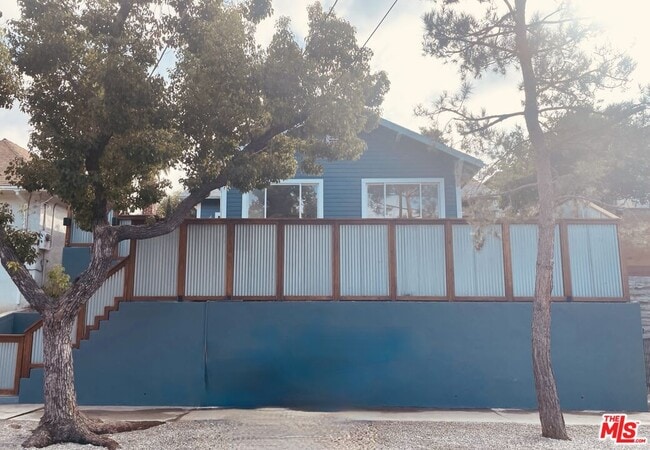 Photo - 1806 Effie St House